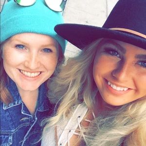 Meet your Posher, Alexis